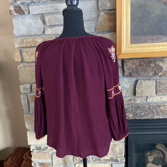 Boho top…maroon, so cute & comfy! 🌸 - Picture 6 of 7